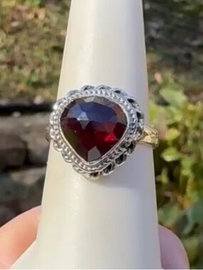 925 Red Garnet Heart Ring